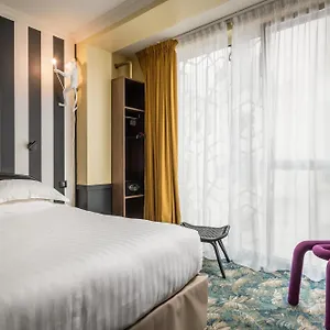 Archetype Etoile Hotel