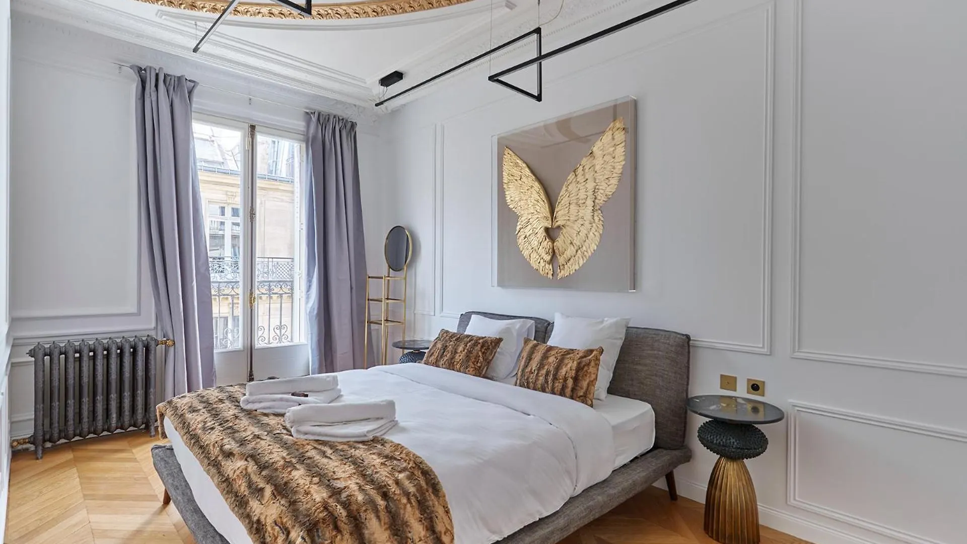 Sublime Apartment Montaigne Arc De Triomphe By Studioprestige Paris 0*,  France