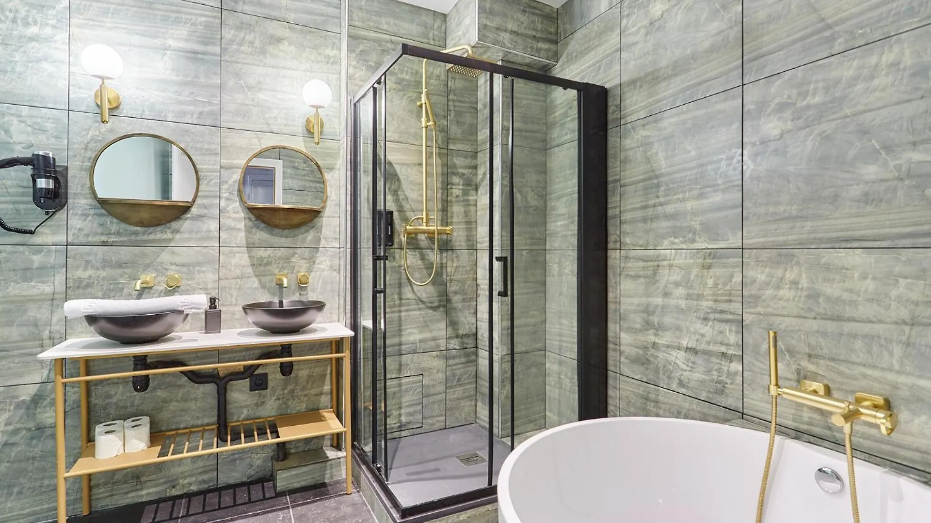 Sublime Apartment Montaigne Arc De Triomphe By Studioprestige Paris 0*,
