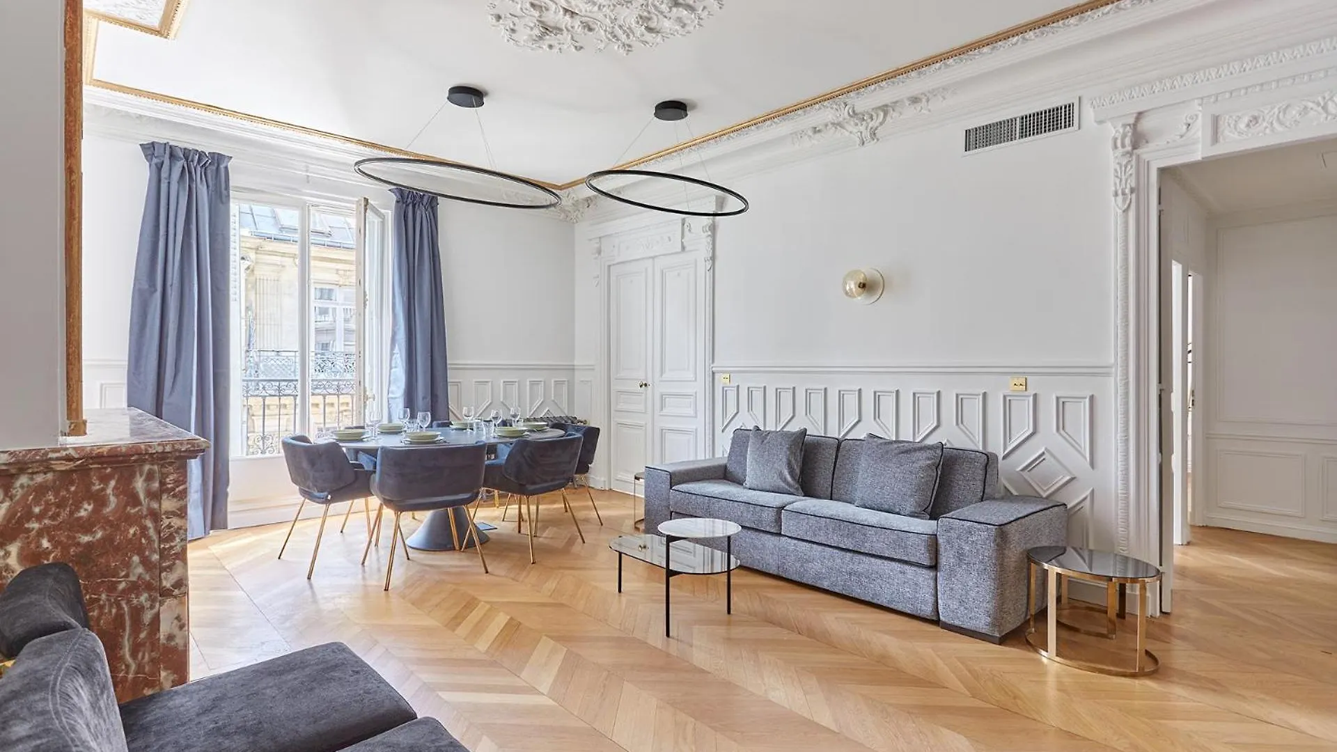 Sublime Apartment Montaigne Arc De Triomphe By Studioprestige Paris