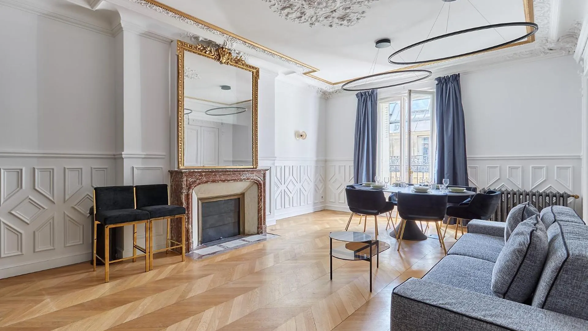 Sublime Apartment Montaigne Arc De Triomphe By Studioprestige Paris